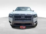 2027 Nissan Frontier photo 2