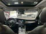 2018 Alfa Romeo Giulia photo 25