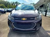 2021 Chevrolet Trax photo 2