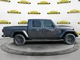 2026 Jeep Gladiator photo 6