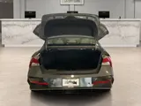 2024 Hyundai Elantra photo 5