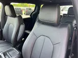 2027 Chrysler Pacifica photo 12