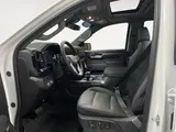 2026 GMC Sierra 1500 photo 9