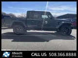 2026 Jeep Gladiator photo 6