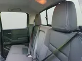 2026 Nissan Frontier photo 12