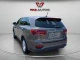2019 Kia Sorento photo 3