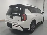 2025 Nissan Armada photo 3