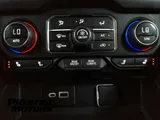 2022 Chevrolet Suburban photo 21