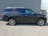 2019 Ford Expedition photo 2