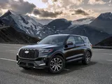 2027 Ford Explorer photo 2
