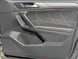 2024 Volkswagen Tiguan photo 13