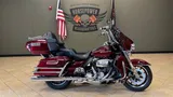2017 Harley-Davidson Touring photo 1