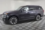 2027 Ford Expedition photo 9
