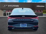 2023 Hyundai Elantra photo 6