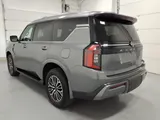 2025 Nissan Armada photo 5