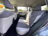 2019 Toyota RAV4 photo 17