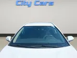 2019 Toyota Camry photo 4