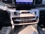 2024 Ford Explorer photo 24