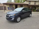 2018 Chevrolet Equinox photo 2