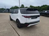 2023 Land Rover Discovery photo 7
