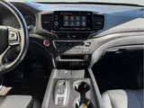2025 Honda Ridgeline photo 38