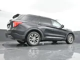 2024 Ford Explorer photo 23