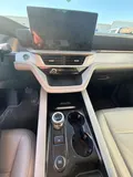 2025 Ford Explorer photo 12
