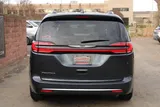2021 Chrysler Pacifica photo 8