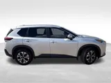 2023 Nissan Rogue photo 9