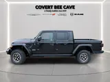 2026 Jeep Gladiator photo 20