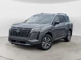 2026 Nissan Pathfinder photo 2