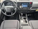 2027 Nissan Frontier photo 8