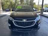 2018 Chevrolet Equinox photo 3