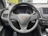 2024 Chevrolet Equinox photo 2