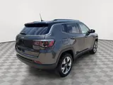 2019 Jeep Compass photo 3