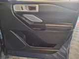 2021 Ford Explorer photo 12