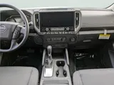 2026 Nissan Frontier photo 8