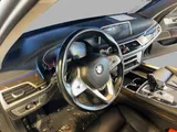 2022 BMW 7 Series photo 13