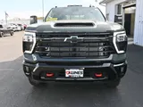 2025 Chevrolet Silverado 3500HD photo 14
