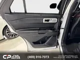 2020 Ford Explorer photo 16