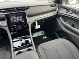 2026 Jeep Grand Cherokee photo 30