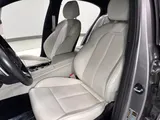 2025 Genesis G70 photo 14