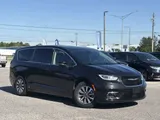 2023 Chrysler Pacifica photo 11