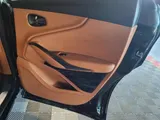 2022 Aston Martin DBX photo 10