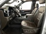2024 GMC Sierra 3500HD photo 9
