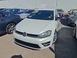 2017 Volkswagen Golf R photo 4