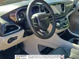 2023 Chrysler Pacifica photo 11