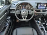 2025 Nissan Altima photo 12