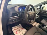 2027 Chrysler Pacifica photo 12