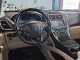 2017 Lincoln MKX photo 16